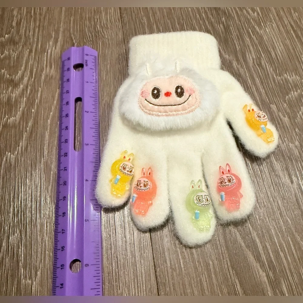 Labubu glow-in-the-dark knitted gloves.